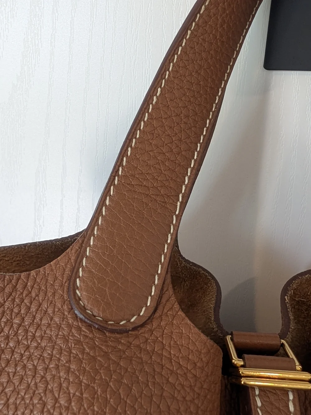 Hermes excellent pre